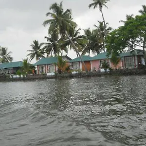 4* Resort Riverine
