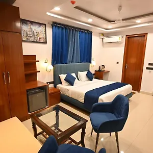 Down Town Paschim Vihar Hotel