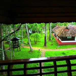 2* Resort Shanthitheeram Lakeside Heritage